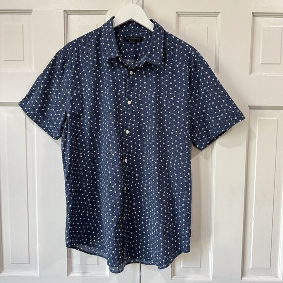 John Varvatos Short Sleeve Button Up Shirt Mens Large Blue Star All Over Print - Picture 2 of 10